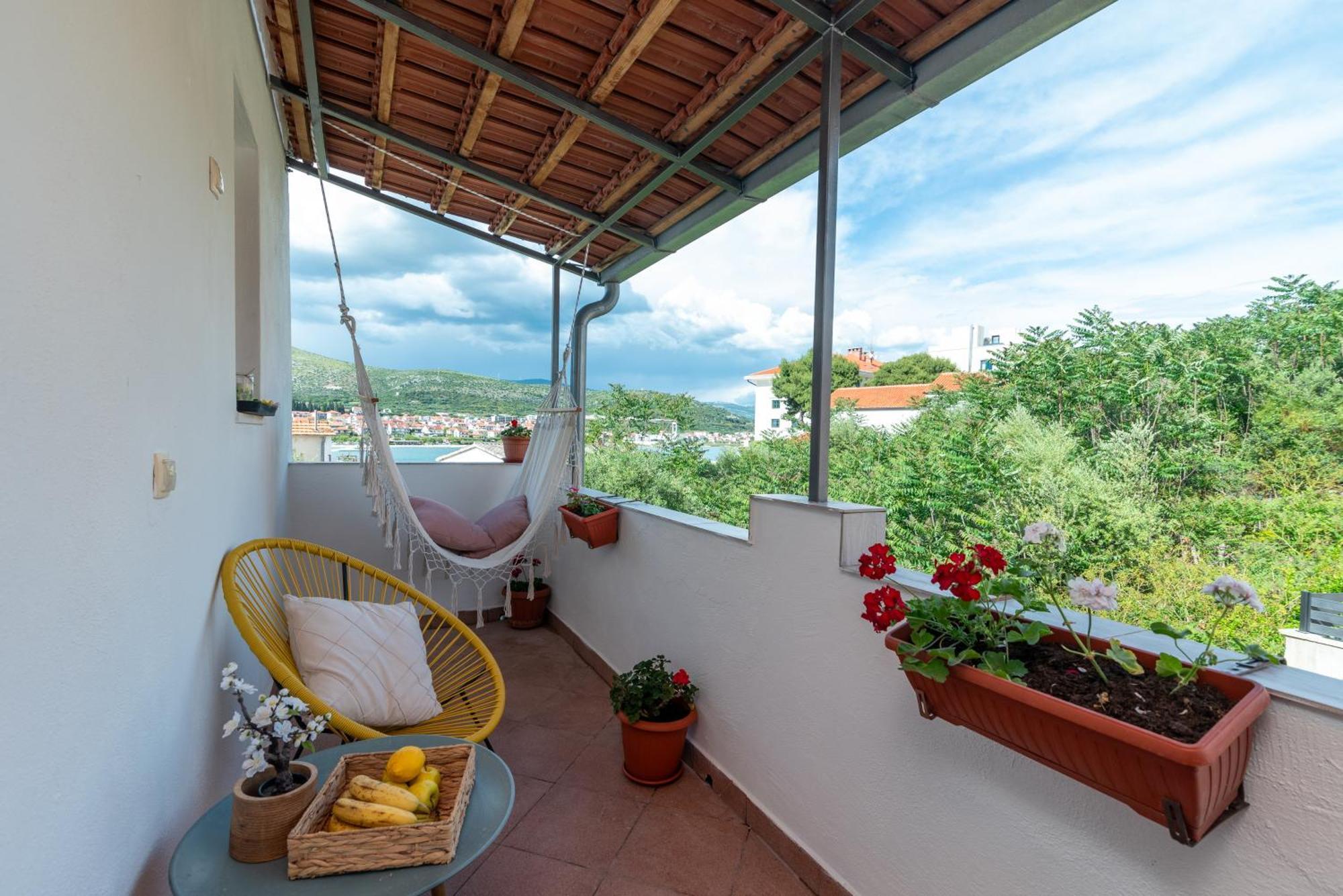Studio Apartment Coce Трогир Екстериор снимка