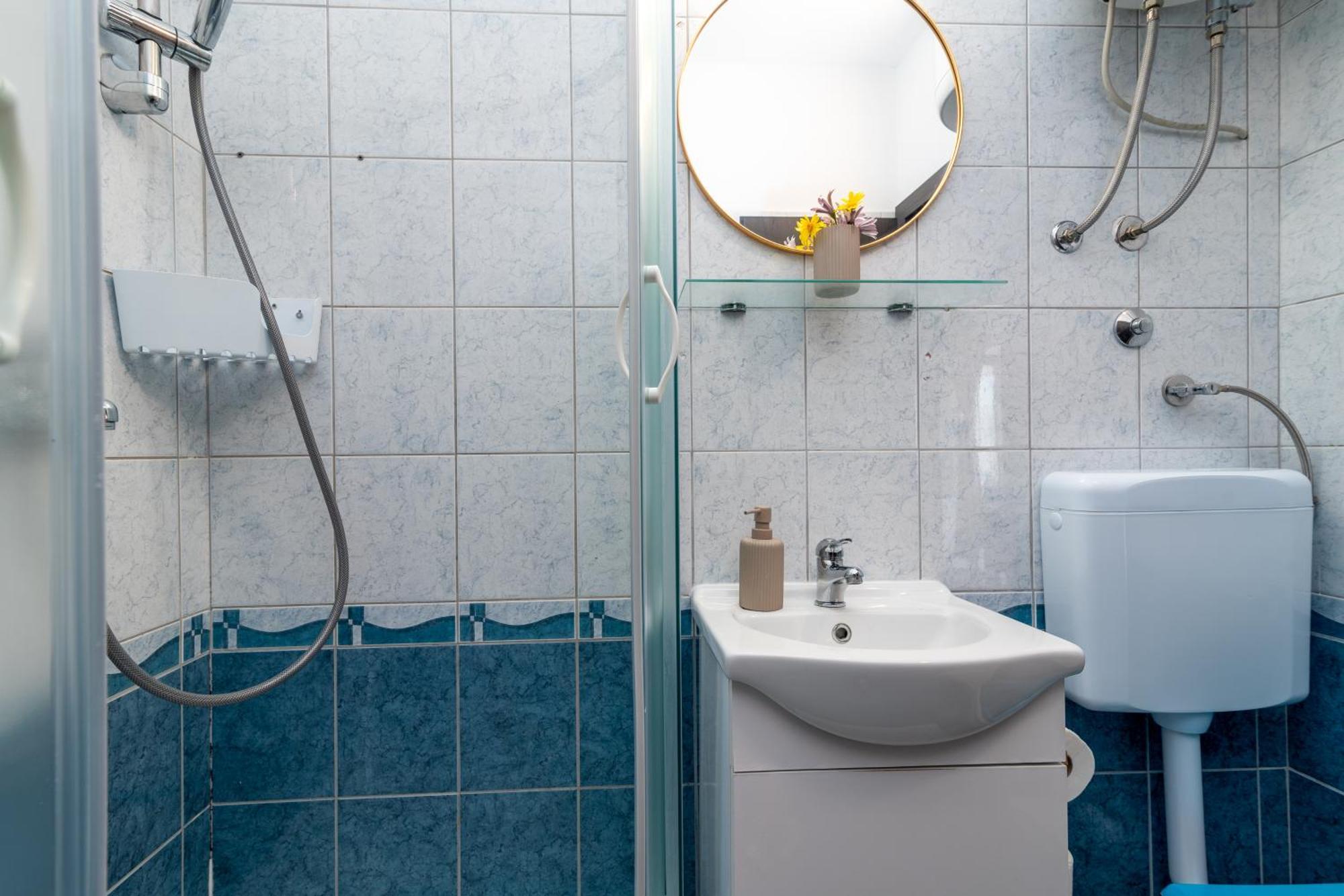 Studio Apartment Coce Трогир Екстериор снимка