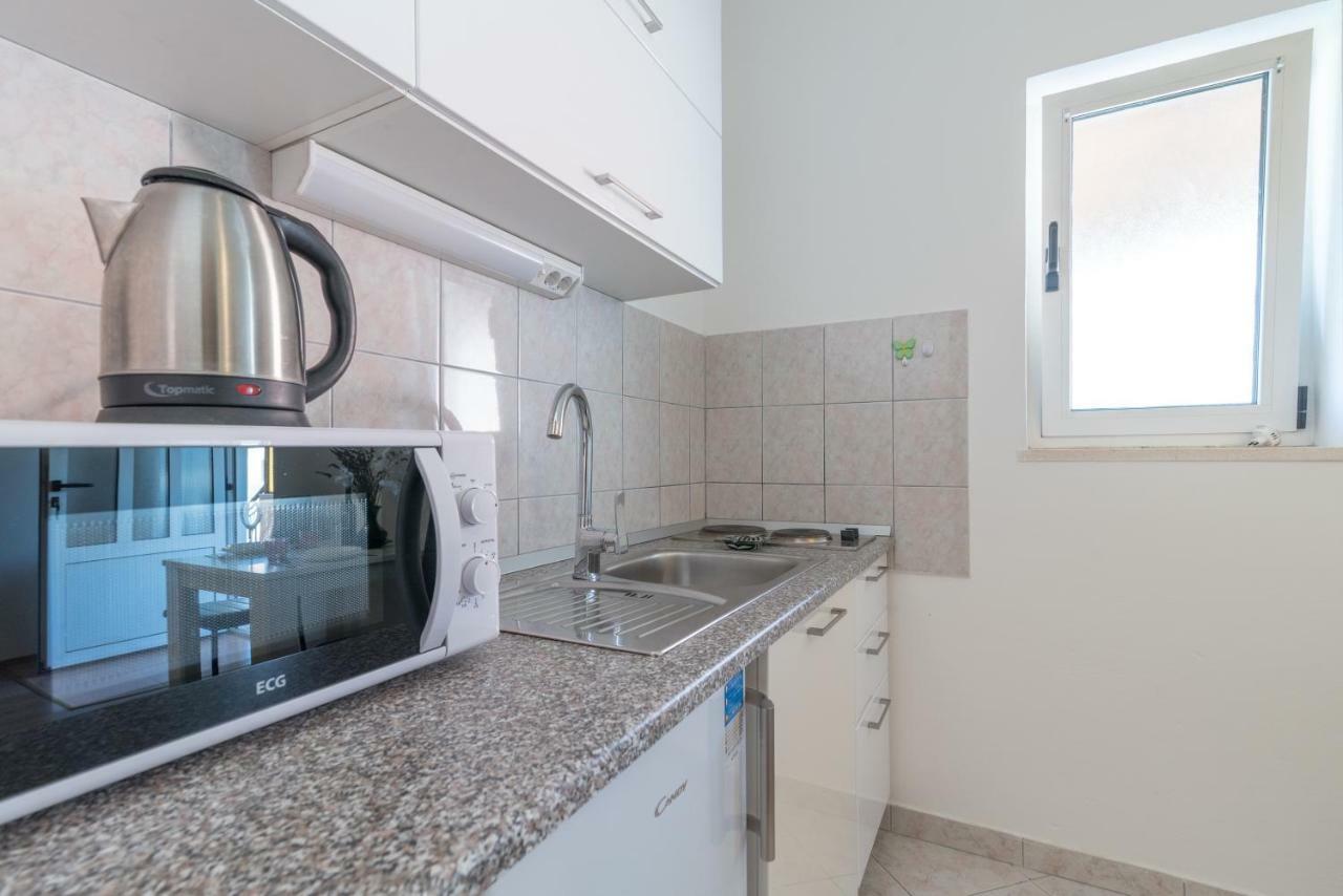 Studio Apartment Coce Трогир Екстериор снимка